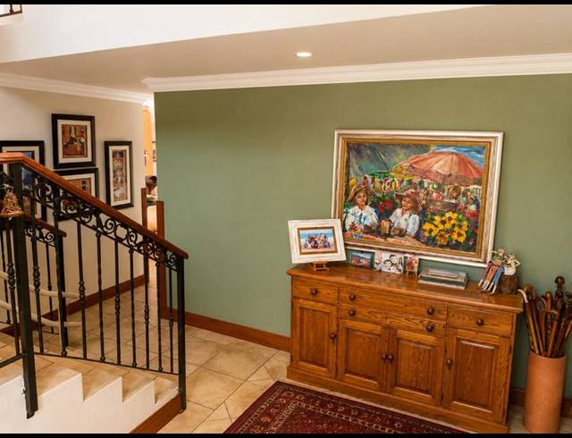 5 BEDROOM HOUSE FOR SALE IN ELDORAIGNE